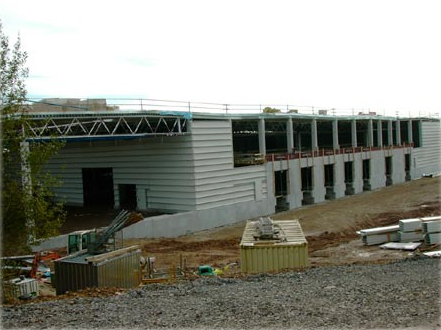Foto vom Bau einer Industriehalle